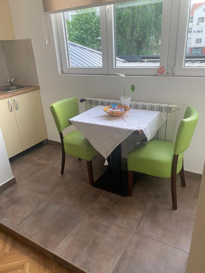 Apartman Fuerte 2 Белград Экстерьер фото