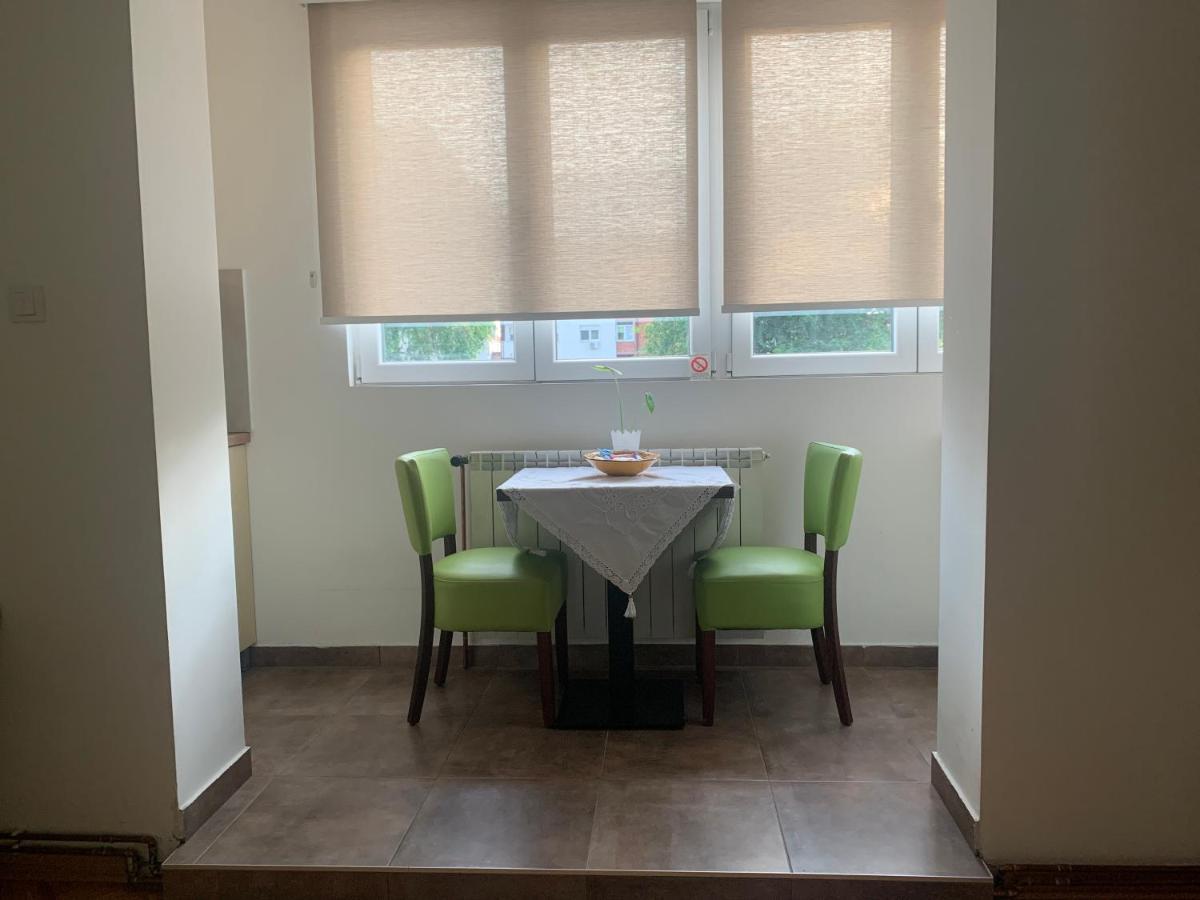 Apartman Fuerte 2 Белград Экстерьер фото